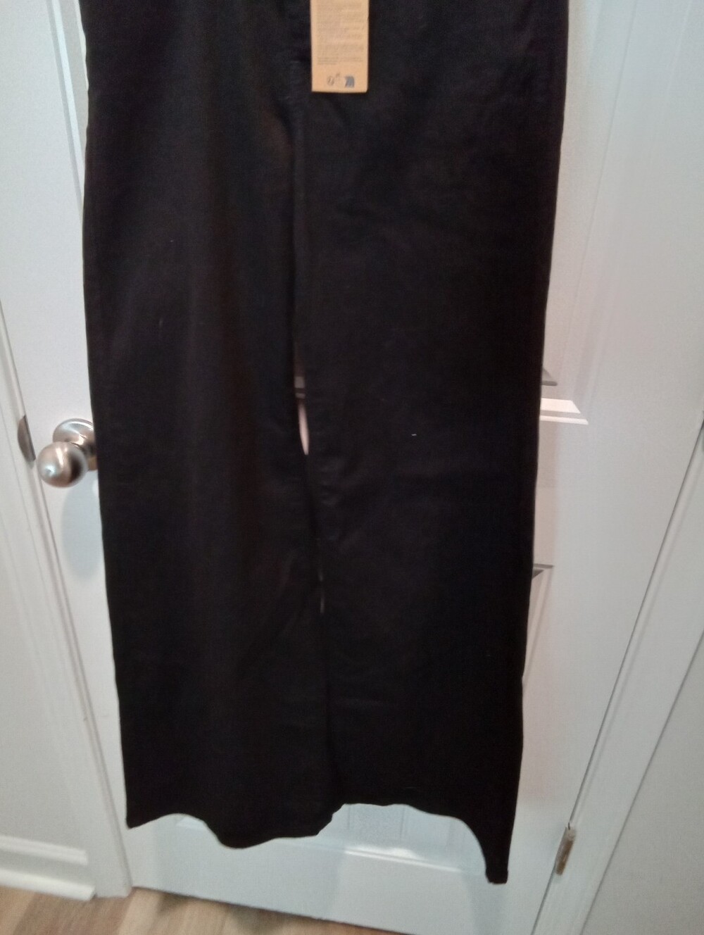 NWT Levi's Black Label 318 Shaping Wide Leg Jeans Sz 26x32 Soft Black Stretch - Picture 4 of 14
